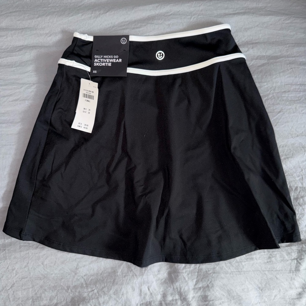Gilly Hicks Skort